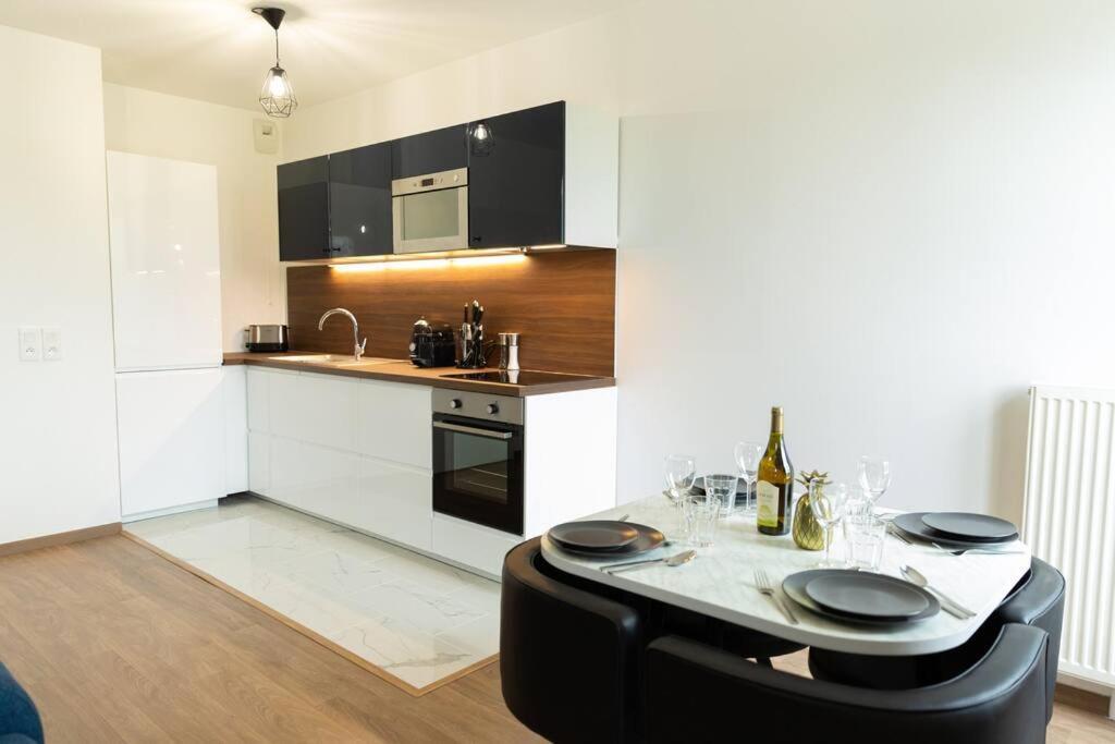 Elegant Apartment #6 Сери Екстериор снимка